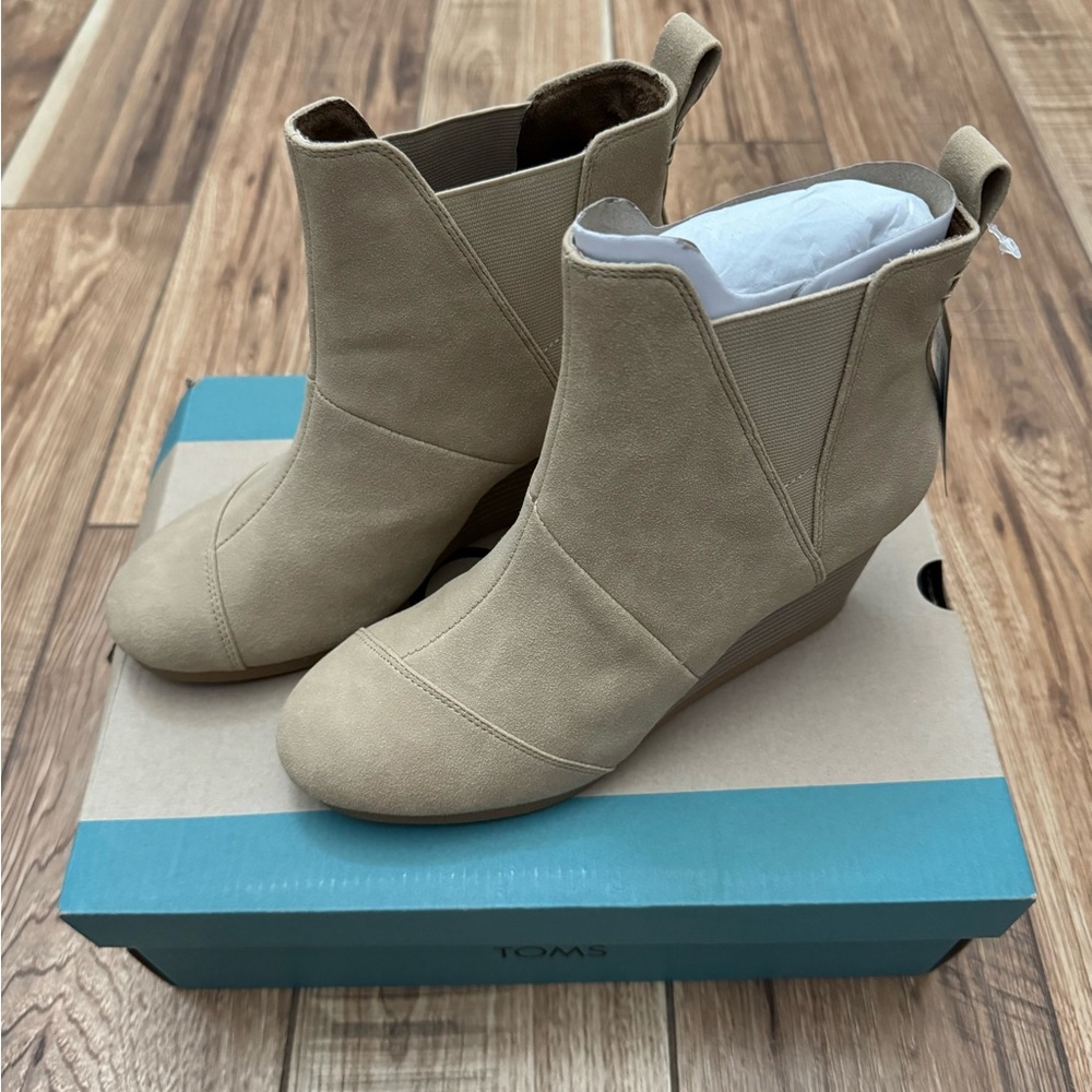Toms Jillian tan suede booties, size 6.5, new in box